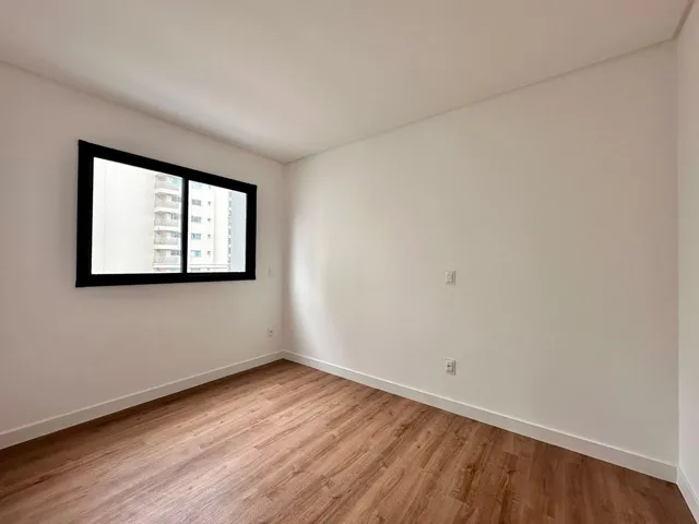 Imagem 7: Apartamento à venda com 2 Suítes 70m² Privativos + 2 vagas de Garagem por R