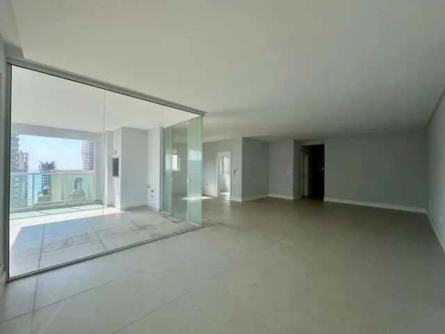 Imagem 14: Apartamento com vista para o Mar à venda com 3 Suítes 160m² Privativos por R