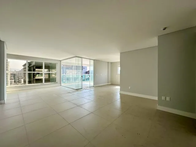 Imagem 8: Apartamento com vista para o Mar à venda com 3 Suítes 160m² Privativos por R
