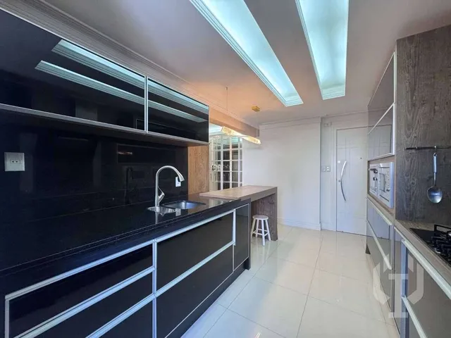 Imagem 7: Apartamento para Alugar em Balneário Camboriú, Centro, com 3 Quartos, 150M²