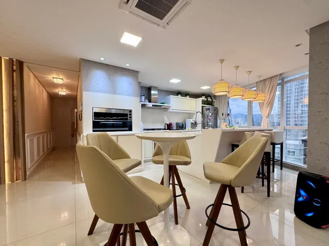 Imagem 8: Cobertura duplex com vista para o mar à venda com 476m² por R$ 8.000.000,00