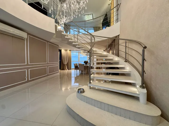 Imagem 16: Cobertura duplex com vista para o mar à venda com 476m² por R$ 8.000.000,00