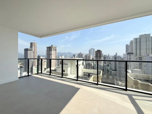 Imagem 9: Apartamento à venda com 132m² por R$ 2.600.000,00