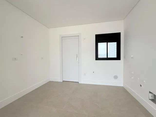 Imagem 8: Apartamento à venda com 132m² por R$ 2.600.000,00