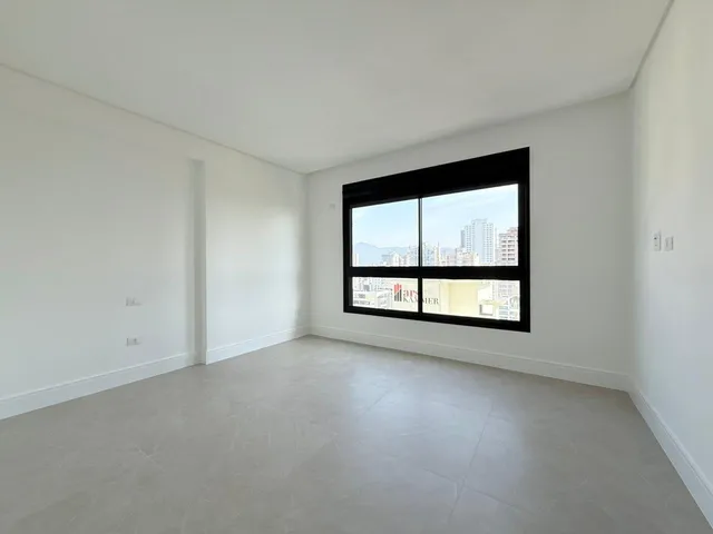 Imagem 16: Apartamento à venda com 132m² por R$ 2.600.000,00