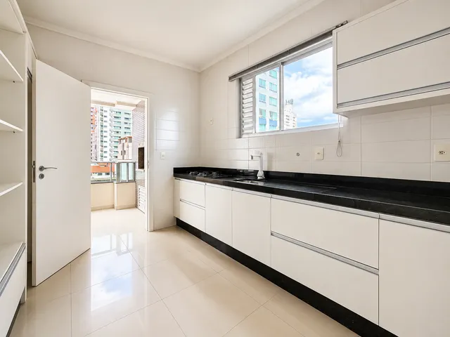 Imagem 9: Apartamento À Venda em Balneário Camboriú, Centro, com 3 Quartos, 134M²