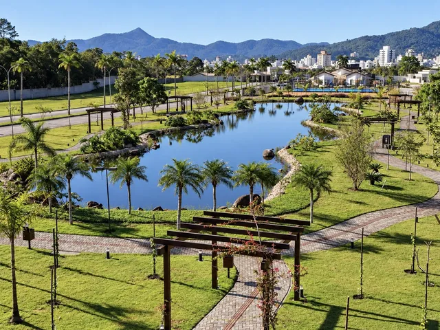 Imagem 4: Terreno À Venda em Camboriú, Centro, 457.5M²
