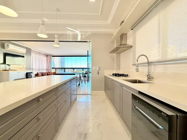 Imagem 10: Apartamento com vista para o mar à venda com 250m² por R$ 4.800.000,00