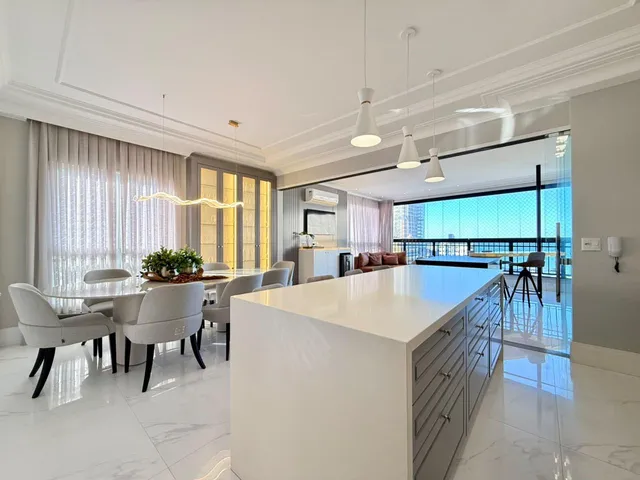 Imagem 13: Apartamento com vista para o mar à venda com 250m² por R$ 4.800.000,00