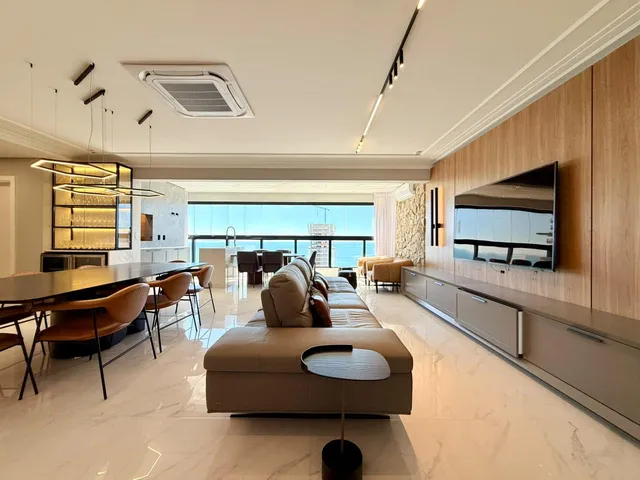 Imagem 7: Apartamento com vista para o mar à venda com 180m² finamente mobiliado na Meia Praia