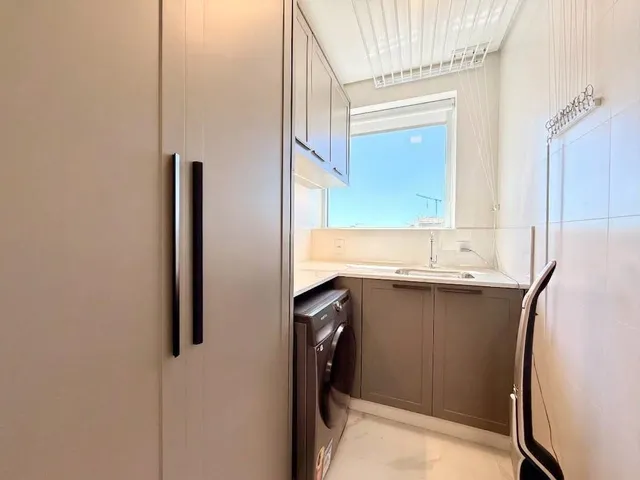 Imagem 5: Apartamento com vista para o mar à venda com 180m² finamente mobiliado na Meia Praia