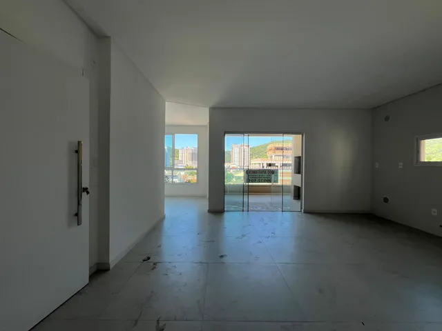 Imagem: Apartamento à Venda com 3 Suítes 118m²