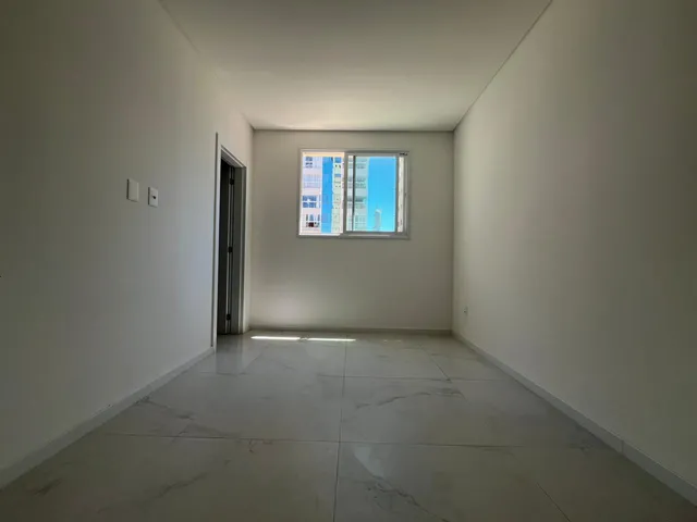 Imagem 12: Apartamento à Venda com 3 Suítes 118m² Privativos por R$ 1.640.368,00 em Meia Praia de