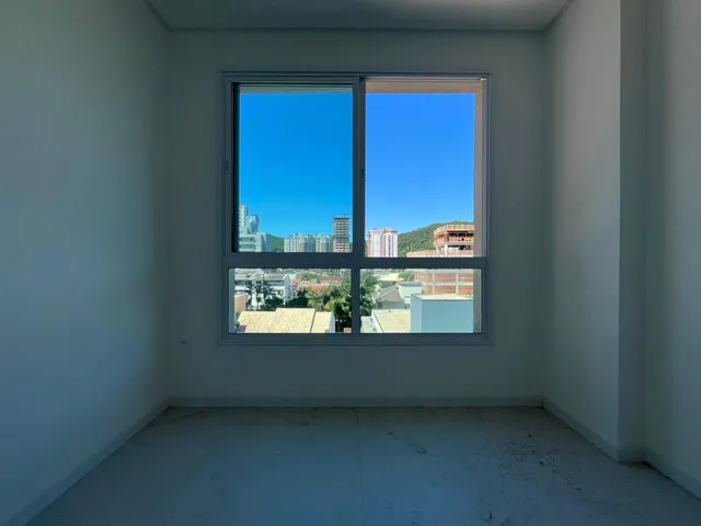 Imagem 4: Apartamento à Venda com 3 Suítes 118m² Privativos por R$ 1.640.368,00 em Meia Praia de
