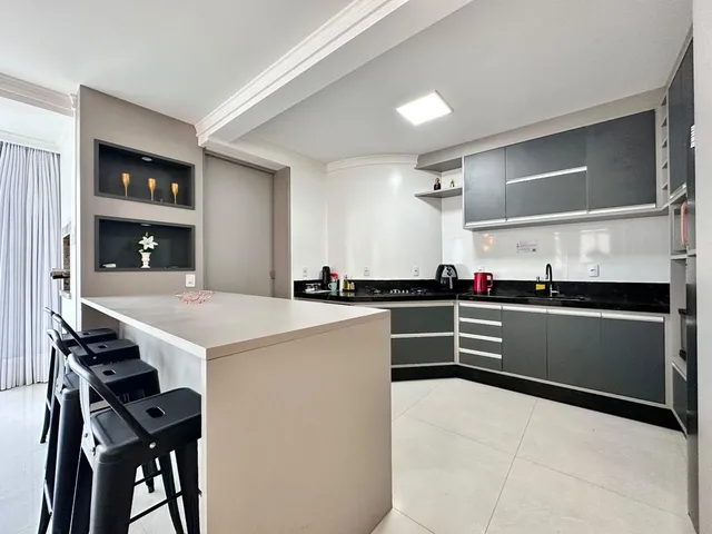 Imagem 10: Apartamento à venda com 3 Dormitórios Sendo 2 suítes 110m² Privativos por R