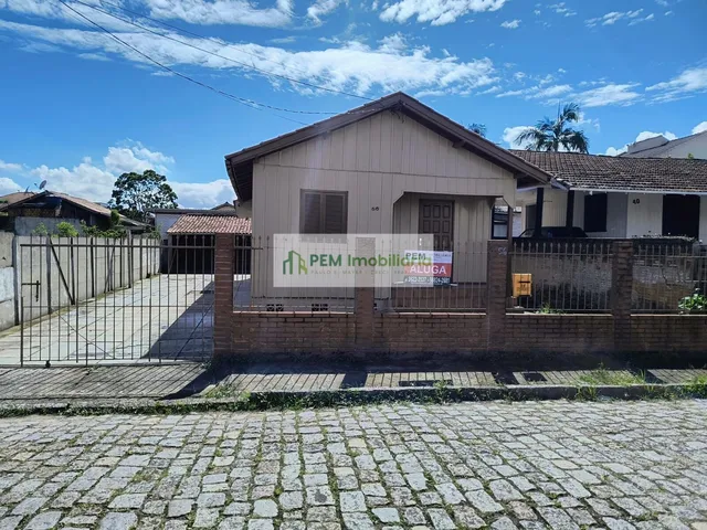 Imagem: Casa para alugar no bairro Oficinas - Tubarão/SC