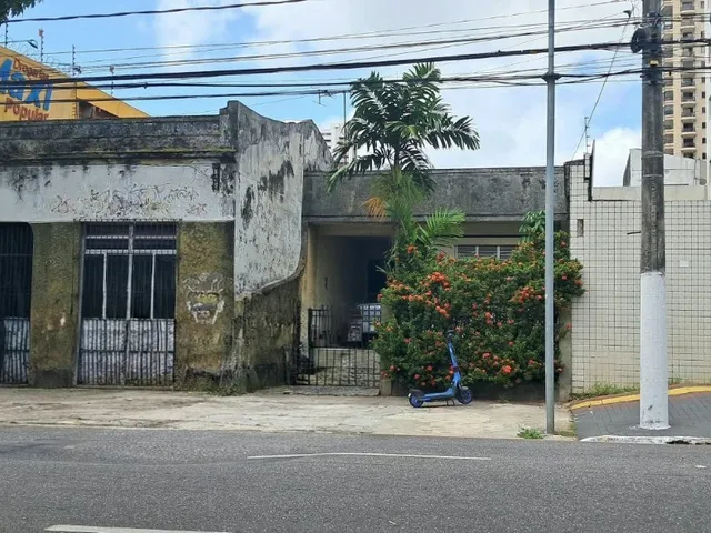 Imagem: Casa Térrea na Av. Gentil Bittencourt com
