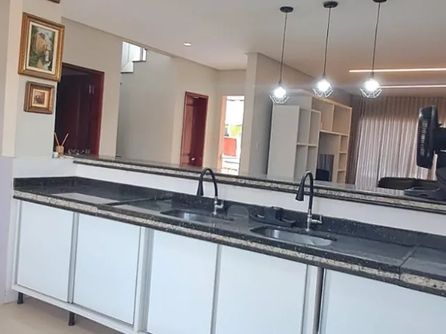 Imagem 13: Casa moderna de 4 suítes no Condomínio Riviera Green com porteira fechada e 200 m²