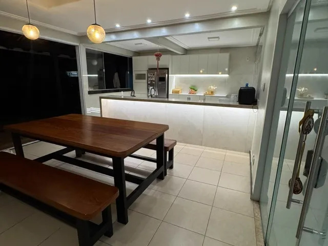 Imagem 6: Casa no condominio Cypress Garden com 4 quartos, 3 suítes, lazer completo e excelente