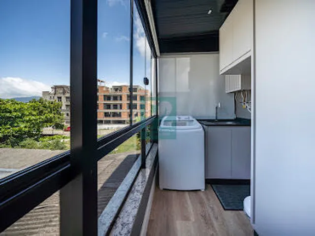 Imagem 2: Apartamento Finamente Mobiliado à 70m do Mar em Canto Grande - Bombinhas/SC