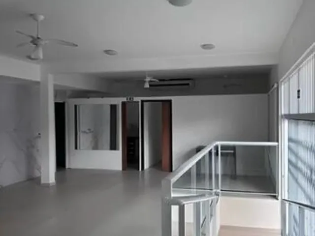 Imagem 4: Prédio Comercial com 3 estúdios independentes