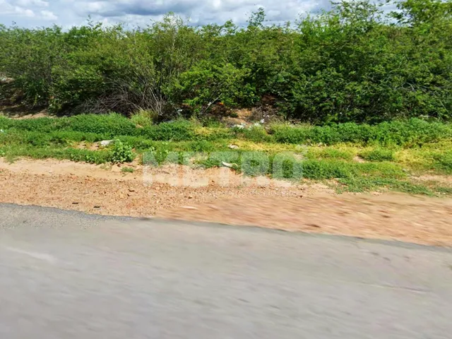 Imagem: Terreno de esquina à venda na Av. Transnordestina