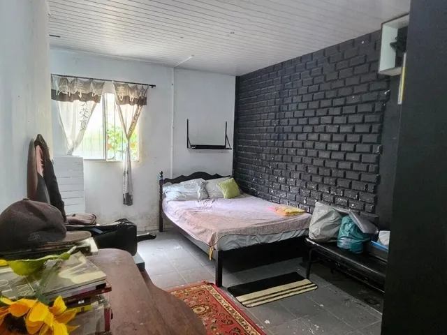 Imagem: Casa Ampla com Comércio Ativo no Bairro