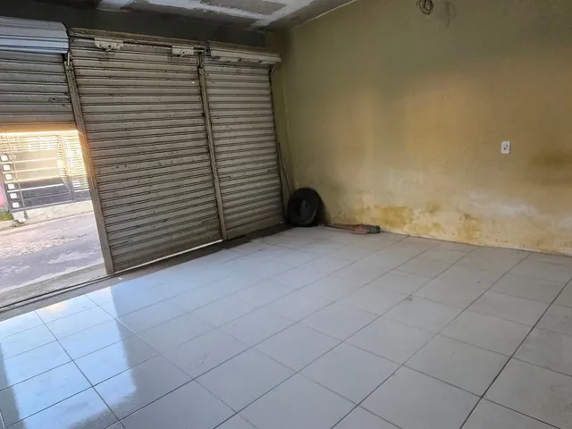 Imagem 12: Casa com Sala Ampla, Garagem e Espaço Comercial na Passagem Bom Jesus
