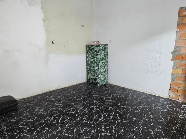 Imagem 3: Casa com Sala Ampla, Garagem e Espaço Comercial na Passagem Bom Jesus