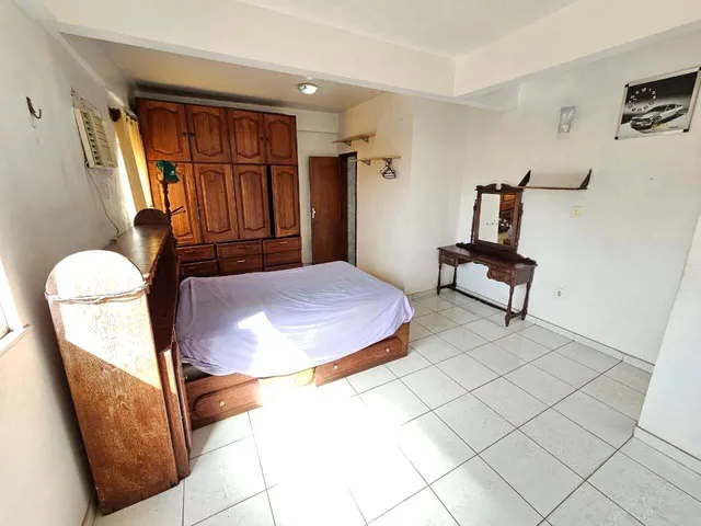 Imagem 3: Apartamento Amplo Semimobiliado com 3 Quartos no Guanabara