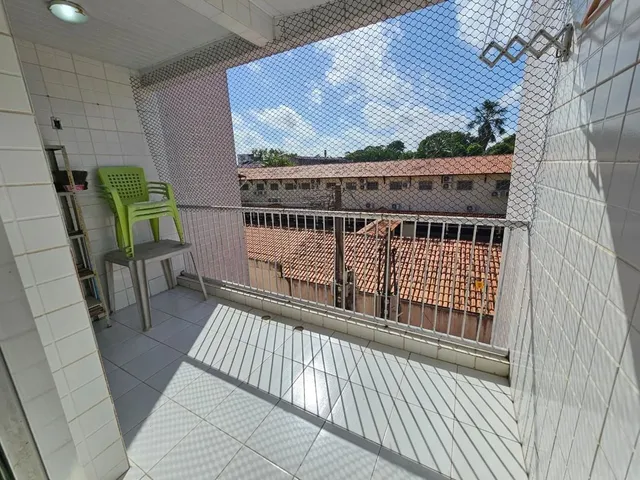 Imagem 15: Apartamento Amplo Semimobiliado com 3 Quartos no Guanabara