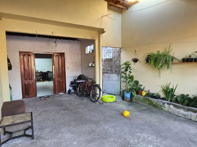 Imagem 4: Oportunidade: Casa com Garagem e Ponto Comercial na Passagem Bom Jesus