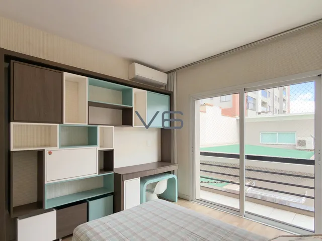 Imagem 3: Casa Alto Padrão com 456,65m² privativos, 3 quartos, 4 vagas de garagem, no Centro