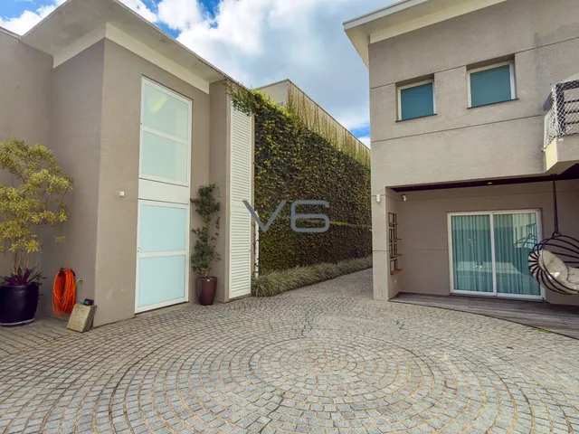 Imagem 8: Casa Alto Padrão com 456,65m² privativos, 3 quartos, 4 vagas de garagem, no Centro