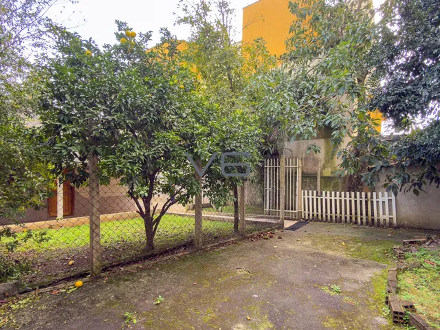 Imagem 6: Casa Padrão de Rua com 95m² privativos, 2 quartos, 4 vagas de garagem, no Seminário