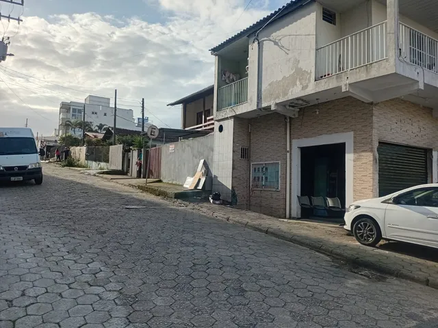 Imagem 8: Casa de 2 pavimentos com edículas