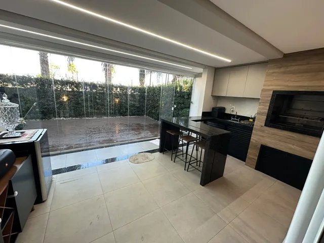 Imagem 5: Casa dos Sonhos em Condomínio Fechado com Total Segurança