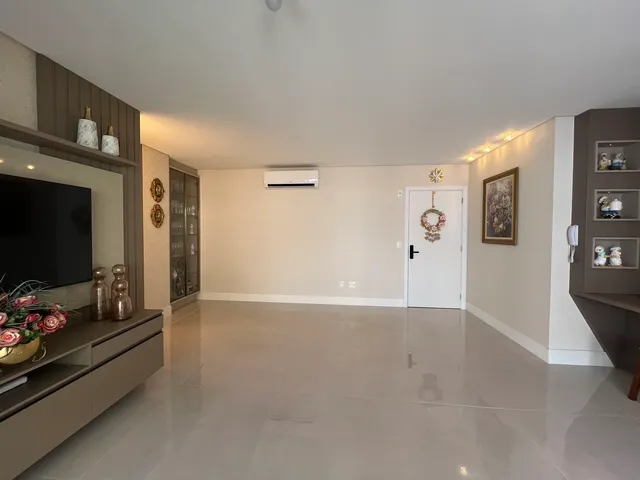 Imagem 9: Apartamento a Venda com 3 Dormitórios Sendo 1 Suite no Kobrasol, São José/Sc