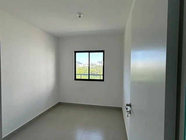 Imagem 11: Apartamento 2 Dormitórios com Elevador em Areias