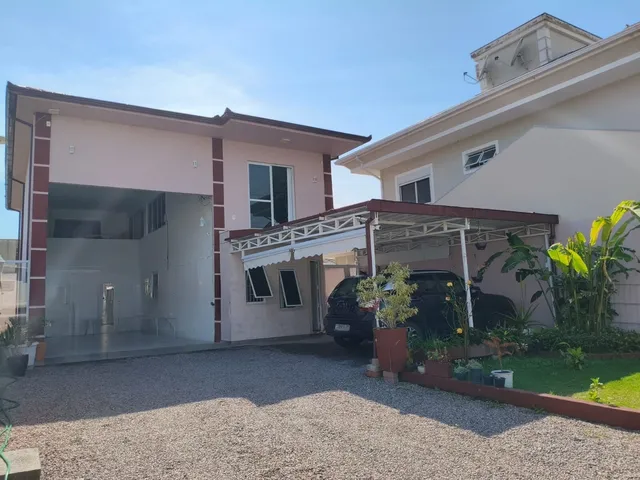 Imagem 1: Casa a venda com possibilidades de um comercio