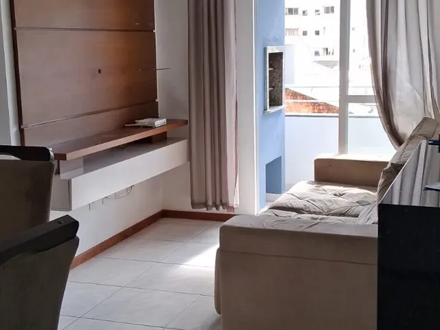 Imagem: O apartamento possui 2 Dormitórios, 1 Banheiro, 1 Vaga na