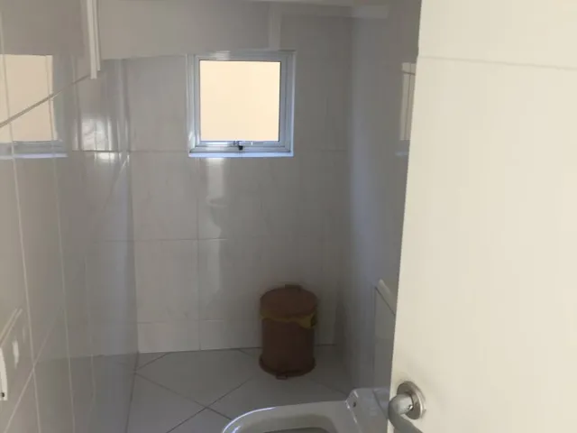 Imagem 2: Sobrado em Condomínio para Venda em Uberaba Curitiba-PR