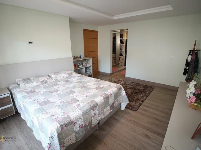Imagem 6: Sobrado Alto Padrão para Venda em Pinheirinho Curitiba-Pr