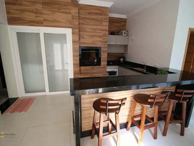 Imagem 15: Sobrado Alto Padrão para Venda em Pinheirinho Curitiba-Pr