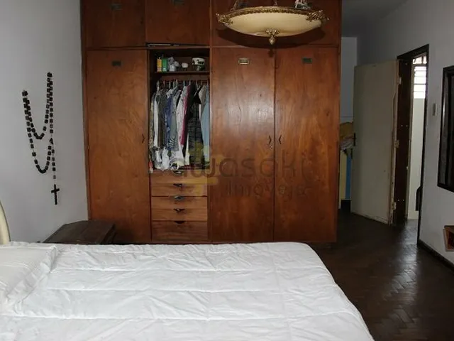 Imagem 8: Casa Padrão para Venda em Guabirotuba Curitiba-Pr