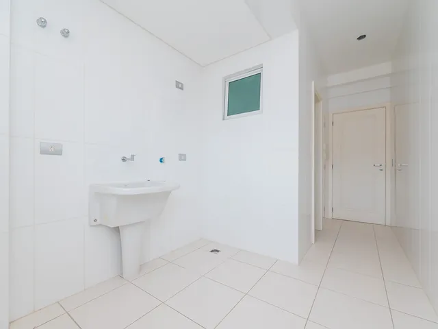 Imagem 3: Apartamento Alto Padrão para Venda em Alto da Glória Curitiba-PR