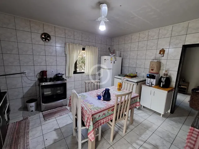 Imagem 5: Casa de alvenaria de 4 quartos + casa de 2 quartos aos fundos!