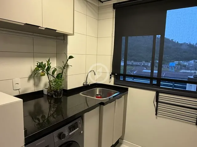 Imagem 2: Apartamento semi mobiliado de 3 quartos sendo uma suíte!