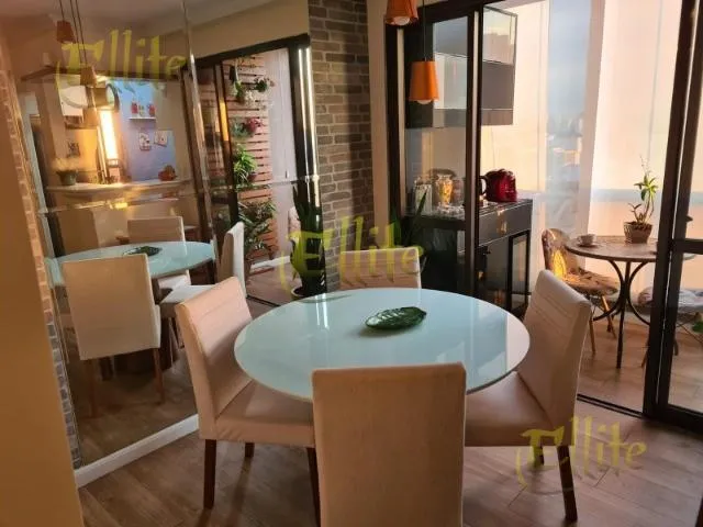 Imagem: O studio possui 2 Dormitórios, 2 Suítes, 2 Banheiros, 2