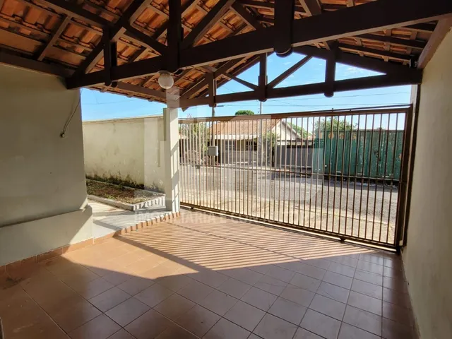 Imagem: Casa À Venda no Bairro Rebelo - Garça/Sp